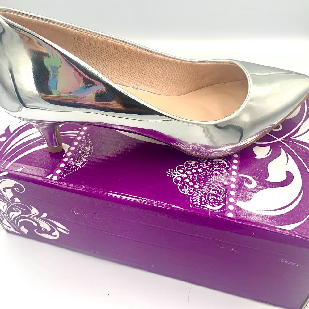 Forever- Aubree Silver patent pointed toe kitten heel